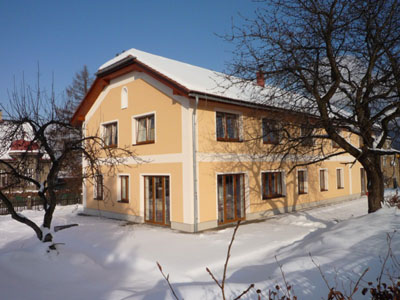 únor 2009
